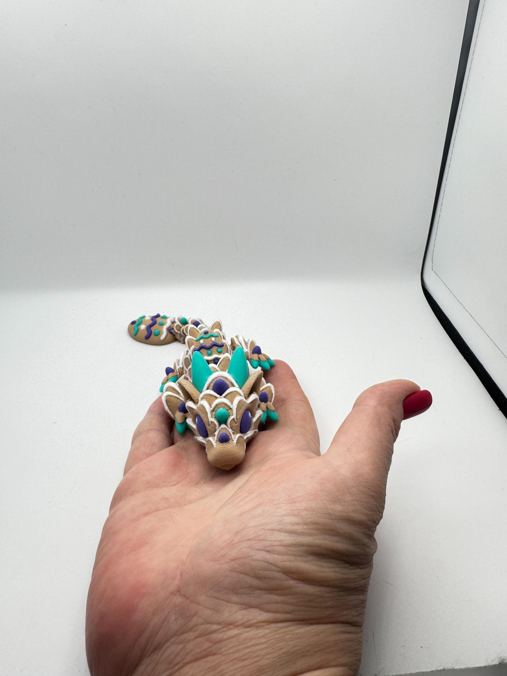 Dragon Fidget Toy – 3D Printed Cookie Dragon – Poseable Fantasy Creature – Cute Desk Toy Gift - KV3D Designs