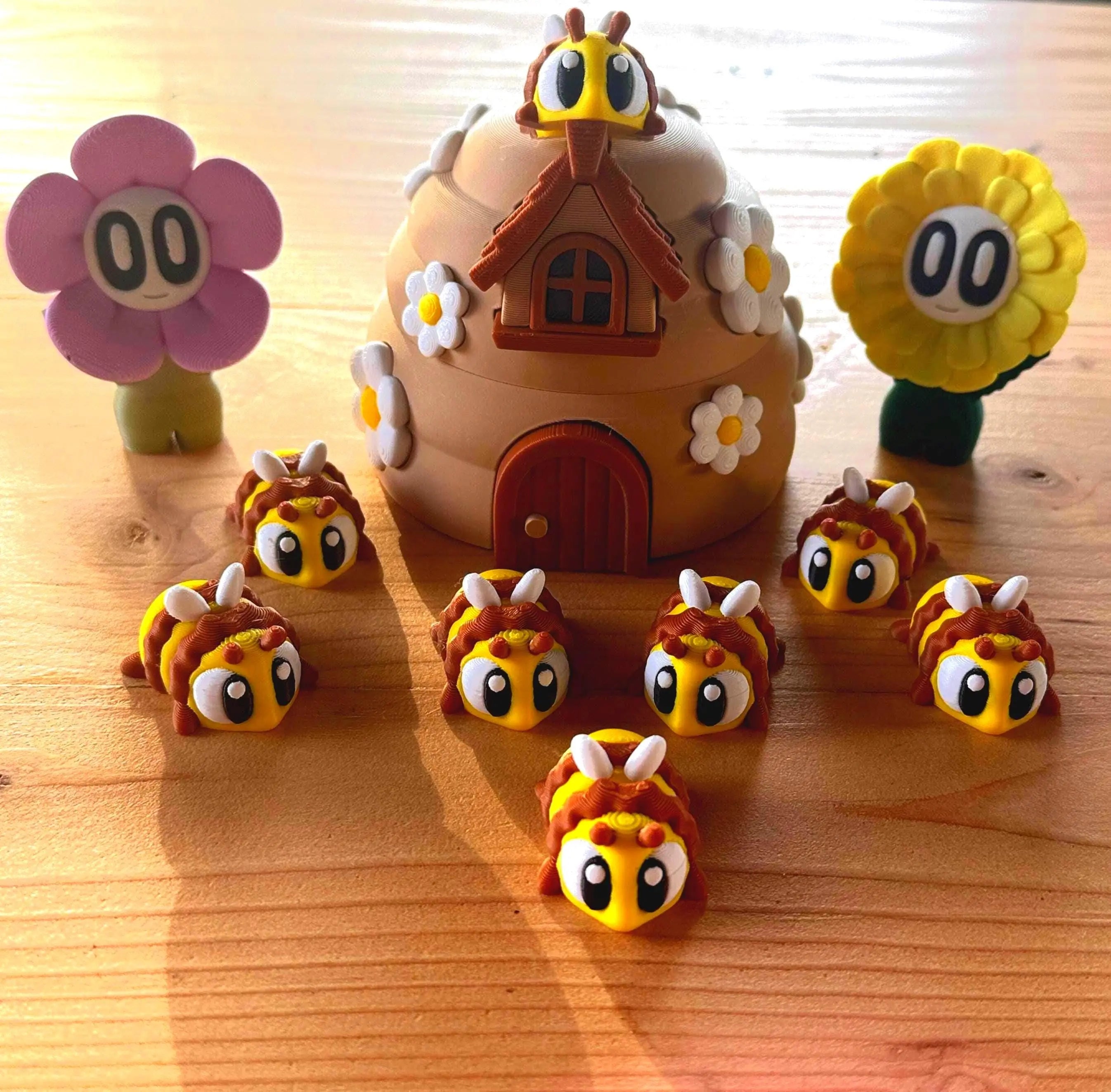 3D Printed Beehive Playset with 8 Articulated Bumble Bees – Cute Fidget Toy Gift for Bee Lovers & Kids - KV3D Designs