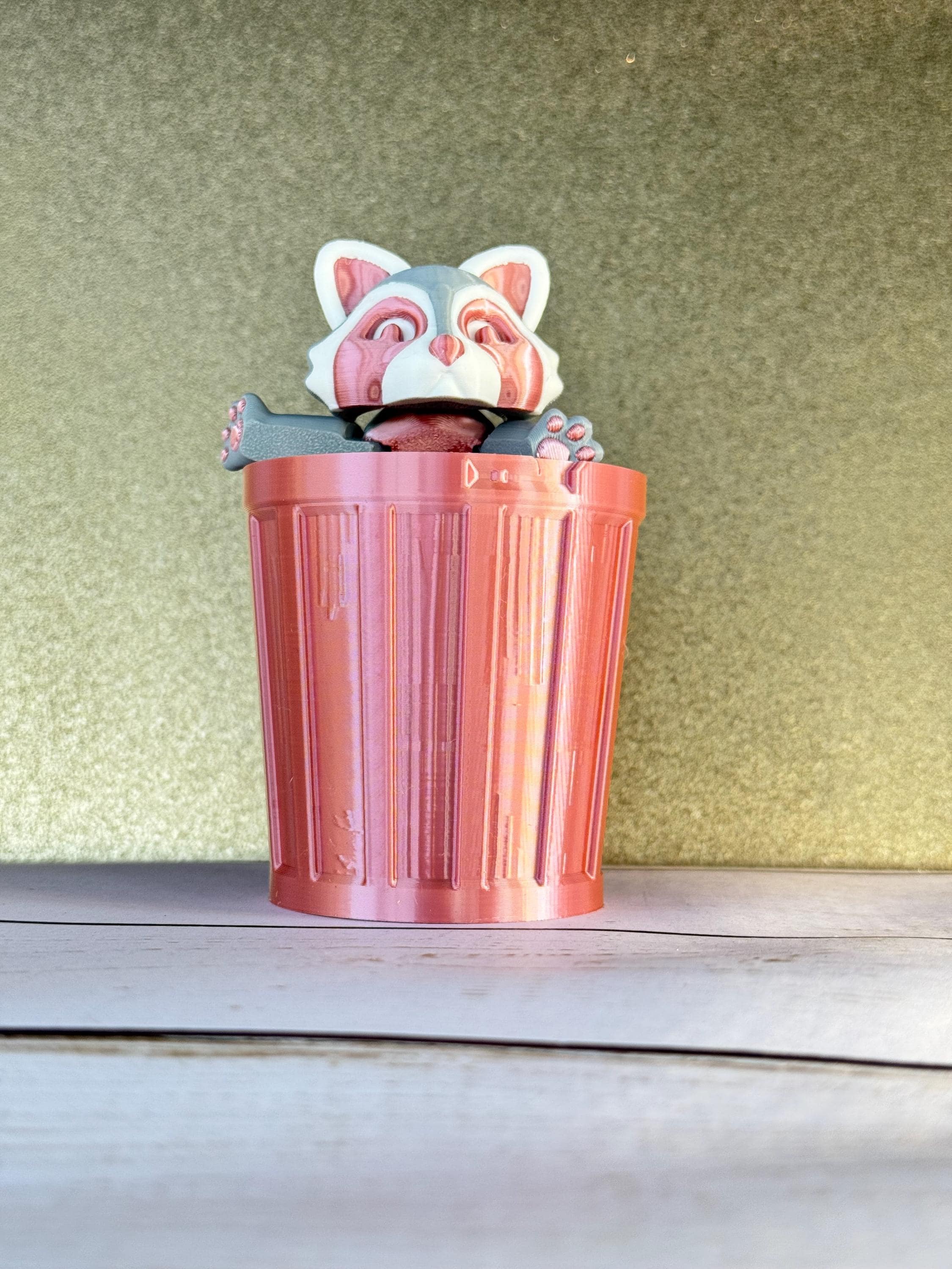 Articulated Raccoon with trash can, Fidget Toy – 3D Printed Trash Panda – Cute Articulating Animal Fidget Gift - KV3D Designs