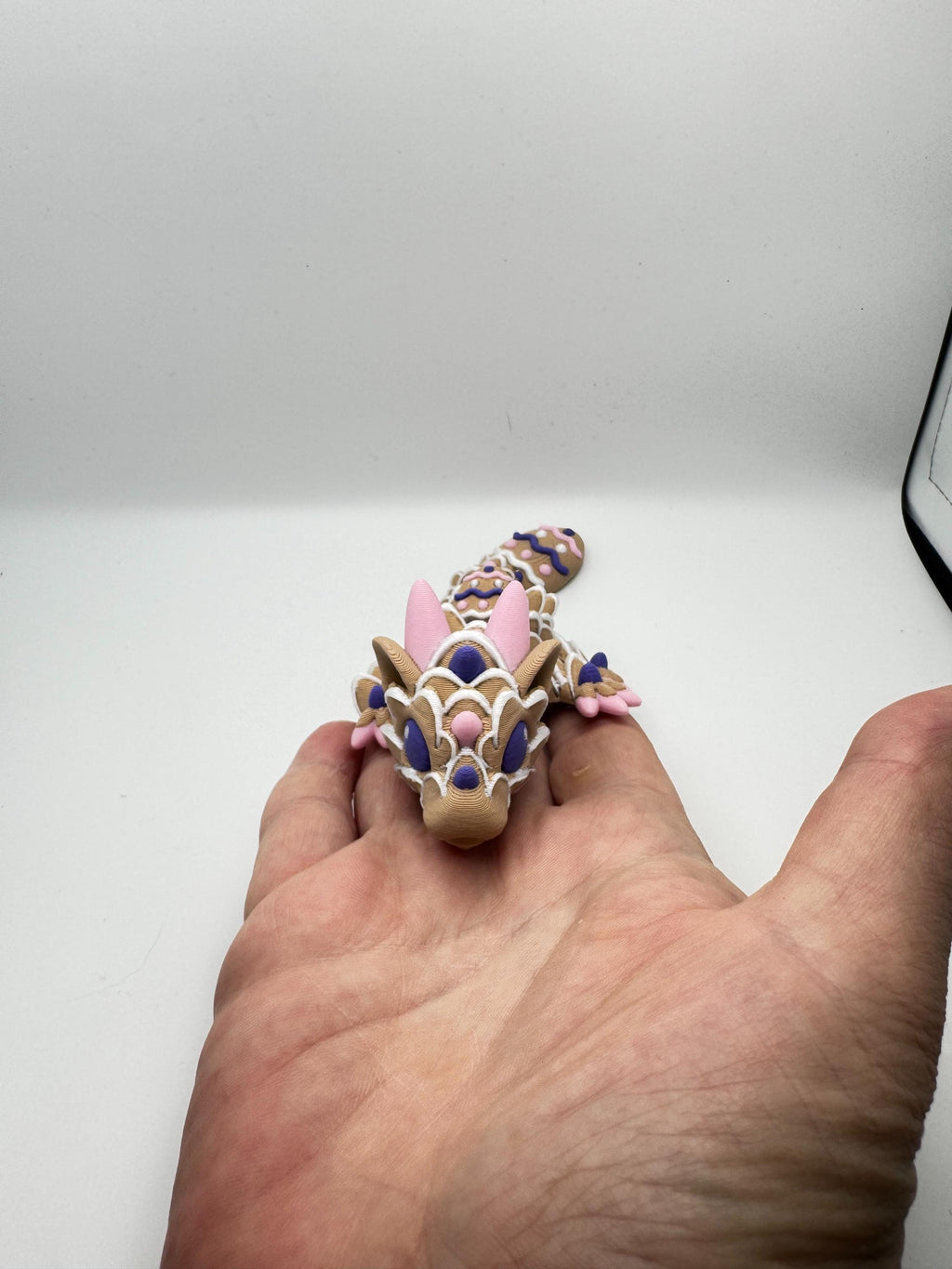Dragon Fidget Toy – 3D Printed Cookie Dragon – Poseable Fantasy Creature – Cute Desk Toy Gift - KV3D Designs